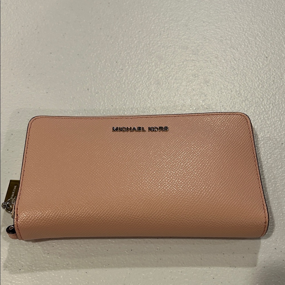 Michael Kors Blush Leather Smart Phone Wristlet